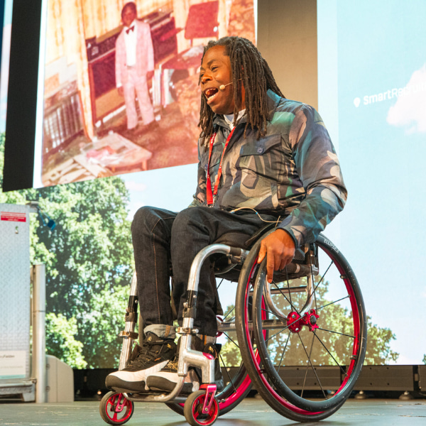 Ade Adepitan