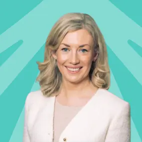 Laura White headshot
